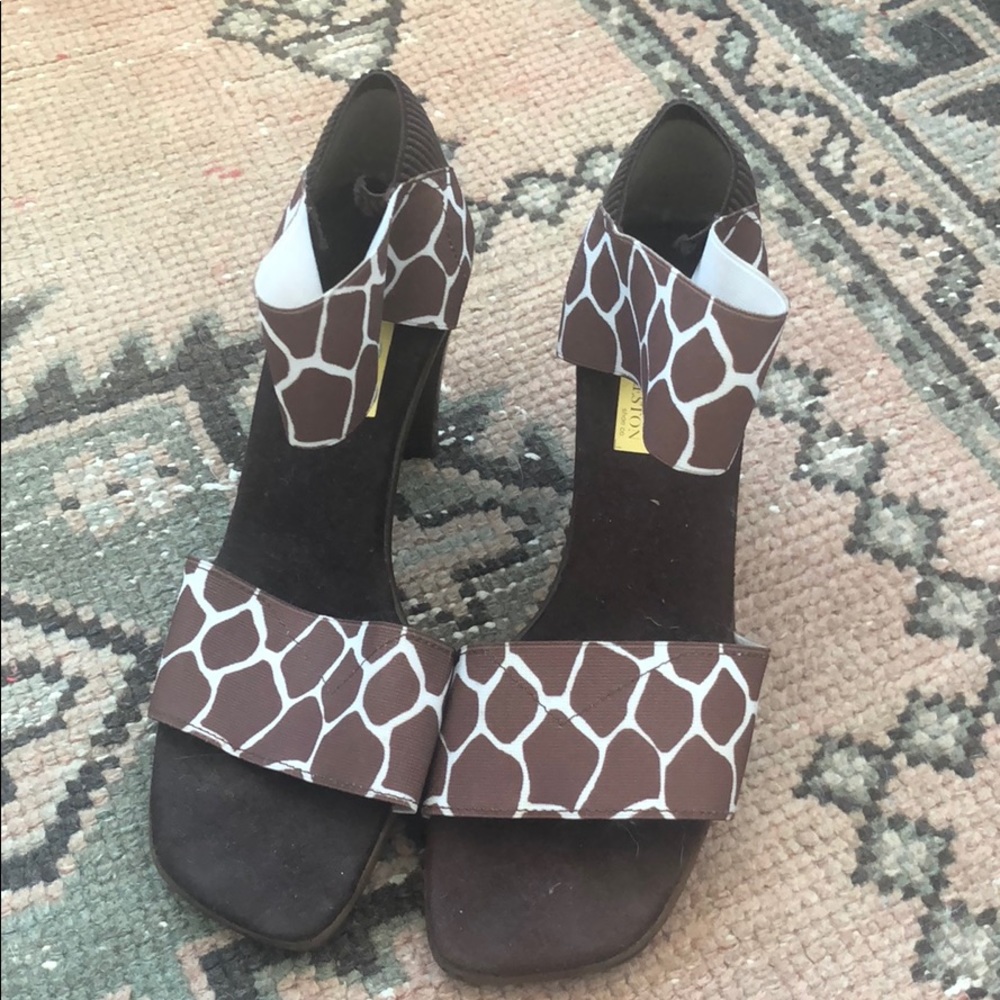 Charleston Shoe company zebra heel